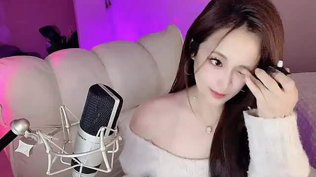 Snapshot of Daisy-77 chatting on November 11, 2025, 4:07 pm Daisy-77 online show from November 11, 2025, 4:07 pm