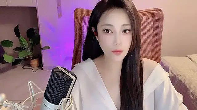 Snapshot of Daisy-77 chatting on November 19, 2025, 3:12 pm Daisy-77 online show from November 19, 2025, 3:12 pm