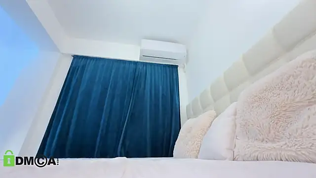 ScarlettAndTom online show from January 28, 2025, 11:39 pm