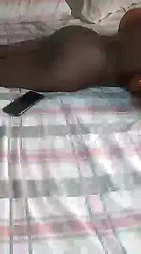 Snapshot of African_Masked_Couple chatting on January 4, 2025, 5:37 am African Masked Couple online show from January 4, 2025, 5:37 am