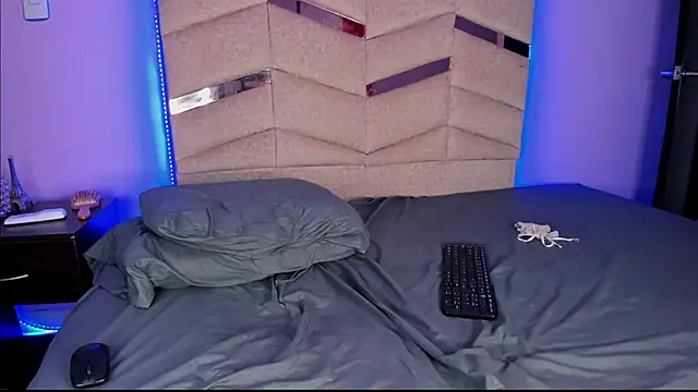 Snapshot of Eterea_blow chatting on March 18, 2025, 8:58 am Eterea blow online show from March 18, 2025, 8:58 am