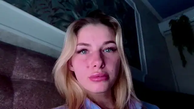 Snapshot of AgnesMillerS chatting on December 15, 2024, 3:13 am AgnesMillerS online show from December 15, 2024, 3:13 am