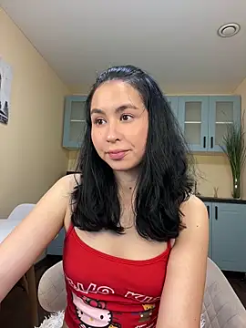 Mile Madeline online show from October 19, 2025, 8:31 pm