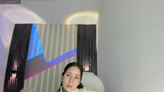 Snapshot of emily_layton chatting on January 25, 2025, 3:30 pm emily layton online show from January 25, 2025, 3:30 pm