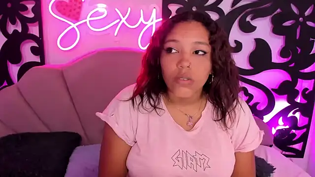 Snapshot of horny_babyss chatting on February 28, 2025, 1:05 am horny babyss online show from February 28, 2025, 1:05 am