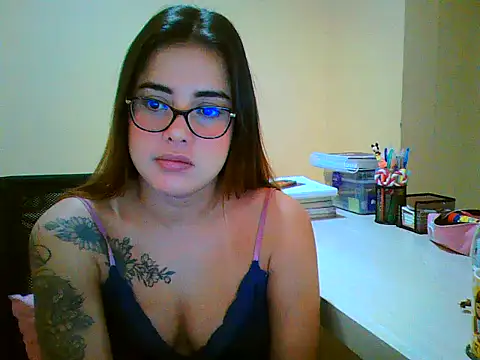 maliamiller online show from March 3, 2026, 10:10 am