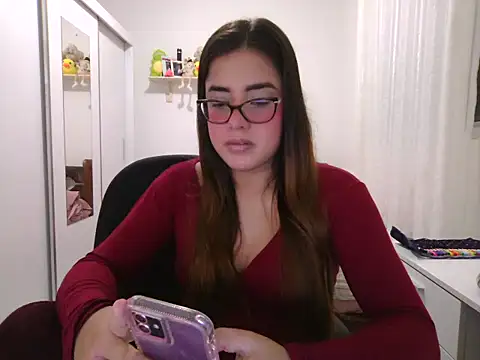 maliamiller online show from May 26, 2026, 11:23 pm