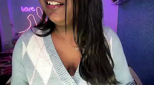 Snapshot of expression_queen chatting on December 22, 2024, 5:34 am expression queen online show from December 22, 2024, 5:34 am