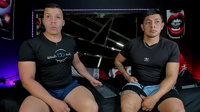 Snapshot of AndyandFran chatting on September 8, 2025, 9:47 pm AndyandFran online show from September 8, 2025, 9:47 pm