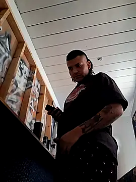 Snapshot of KeptupHack chatting on October 13, 2025, 5:13 pm KeptupHack online show from October 13, 2025, 5:13 pm