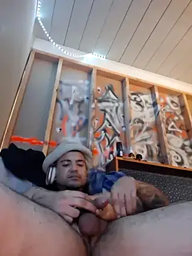 Snapshot of KeptupHack chatting on November 5, 2025, 9:59 pm KeptupHack online show from November 5, 2025, 9:59 pm