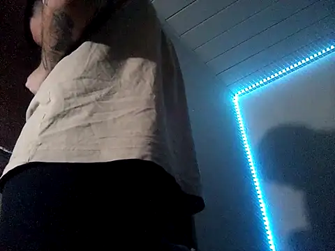 Snapshot of KeptupHack chatting on November 24, 2025, 11:21 am KeptupHack online show from November 24, 2025, 11:21 am