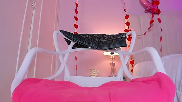  bianca 18 online show from February 16, 2025, 3:27 pm