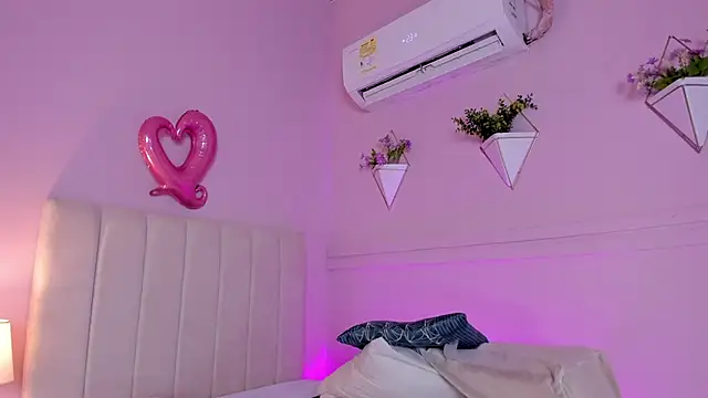  bianca 18 online show from February 22, 2025, 5:57 pm