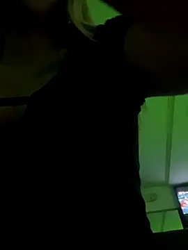 Snapshot of doll_celeste20 chatting on November 10, 2025, 5:39 am doll celeste20 online show from November 10, 2025, 5:39 am