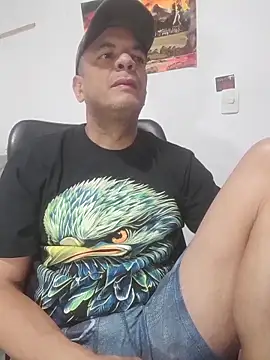 latinmartin73 online show from November 26, 2025, 3:40 am