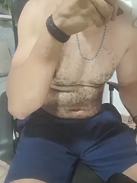 latinmartin73 online show from December 14, 2025, 2:22 pm