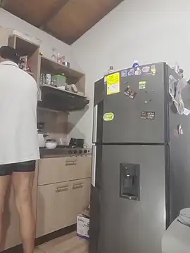 latinmartin73 online show from December 22, 2025, 2:08 am