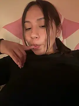 kittyfresita online show from January 19, 2025, 11:23 am