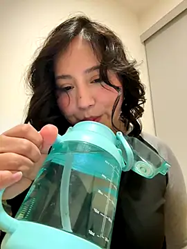 kittyfresita online show from October 12, 2025, 12:20 am