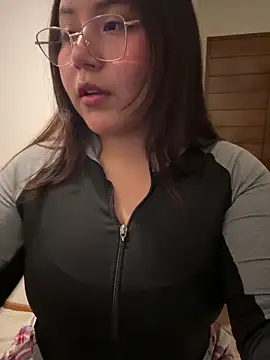 kittyfresita online show from February 5, 2026, 1:21 am