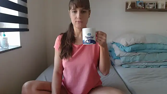 jennifer11772 online show from February 27, 2026, 10:59 am