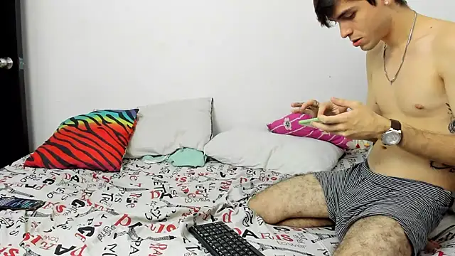 Snapshot of ashvsterry chatting on March 13, 2025, 8:04 am ashvsterry online show from March 13, 2025, 8:04 am