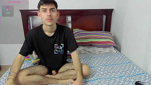 Snapshot of ashvsterry chatting on October 25, 2025, 5:04 am ashvsterry online show from October 25, 2025, 5:04 am