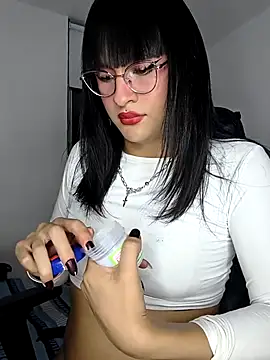 Snapshot of Kiitygirl chatting on October 30, 2025, 3:30 am Kiitygirl online show from October 30, 2025, 3:30 am