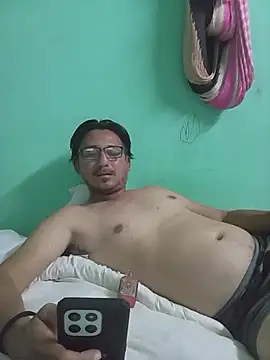 Andresguz35 online show from January 9, 2026, 5:10 am