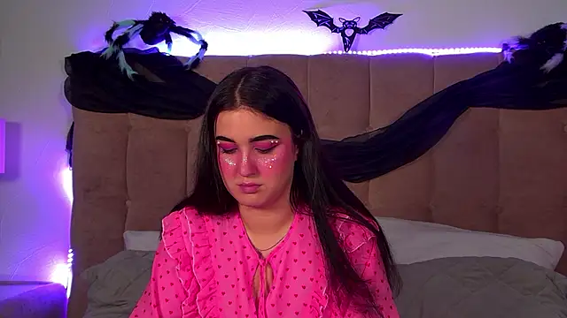 ChristinaMilton online show from November 1, 2025, 6:10 pm