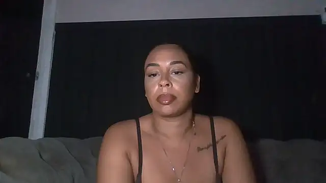 Snapshot of bigbootyjayda chatting on June 16, 2026, 11:18 pm bigbootyjayda online show from June 16, 2026, 11:18 pm