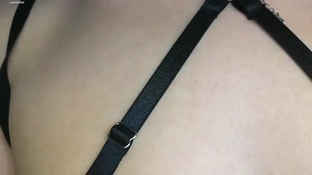 aryamirelle online show from January 10, 2025, 7:43 pm