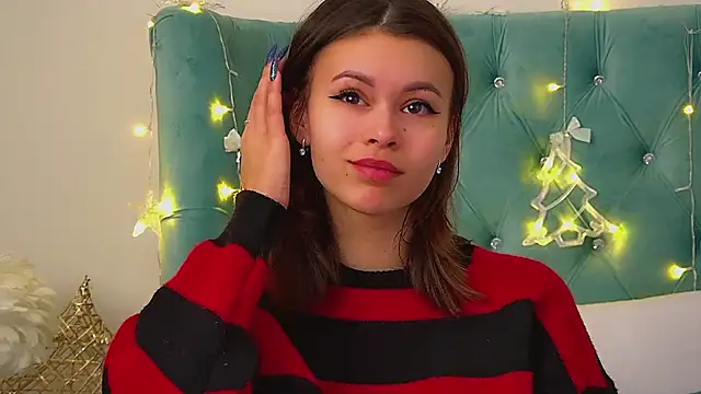 PollyLanders online show from December 22, 2025, 8:06 pm