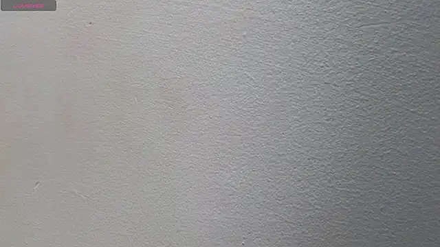 JESSYCORTES online show from February 7, 2025, 1:43 pm