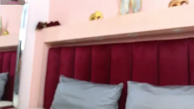 JESSYCORTES online show from February 15, 2025, 1:05 pm