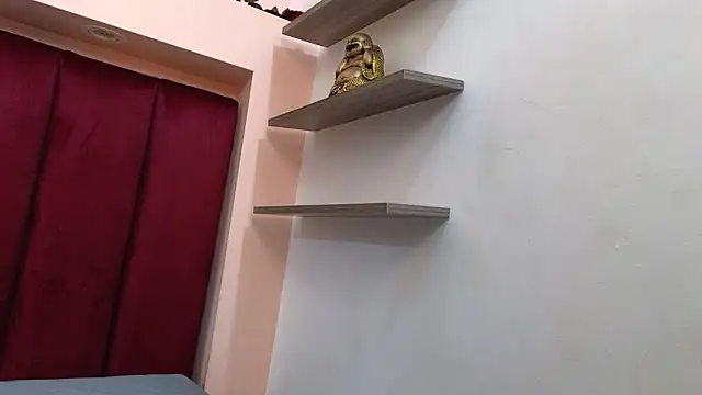 JESSYCORTES online show from February 23, 2025, 7:38 pm