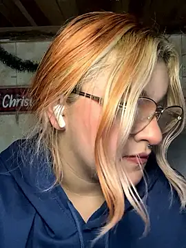 SophiaWeestt99 online show from January 13, 2026, 3:12 am