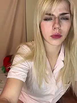 SirenitySirenxx online show from January 8, 2025, 7:24 pm