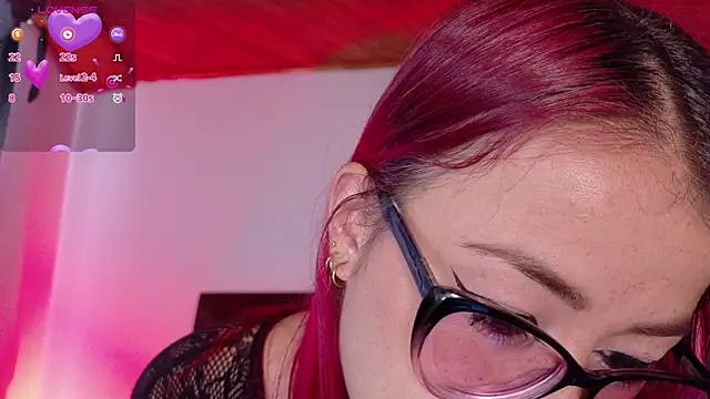 Snapshot of luccycollins_ chatting on September 9, 2025, 2:49 pm luccycollins online show from September 9, 2025, 2:49 pm