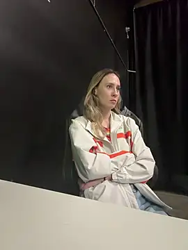 M1ssyk1ssy online show from April 5, 2026, 11:24 pm