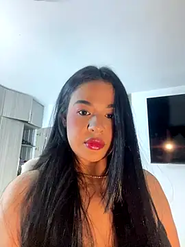 Snapshot of Aitana98_ chatting on September 13, 2025, 2:22 am Aitana98 online show from September 13, 2025, 2:22 am