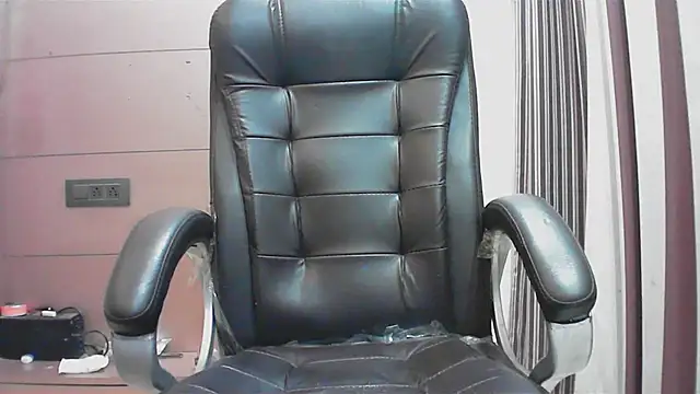 collage hoty online show from September 23, 2025, 4:54 pm