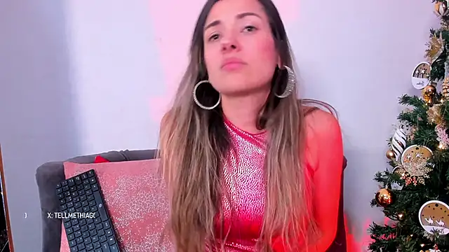 camilawm19 online show from December 20, 2024, 10:16 am