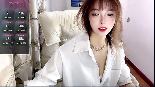 NINIbaby-99 online show from December 29, 2024, 5:33 pm