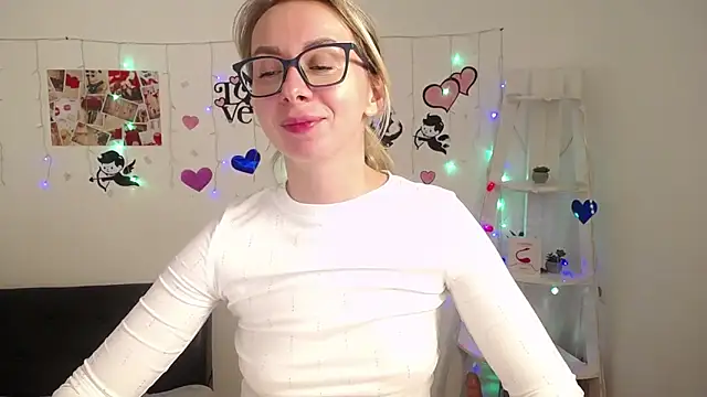 Snapshot of VasilisaSii chatting on January 18, 2025, 3:38 pm VasilisaSii online show from January 18, 2025, 3:38 pm