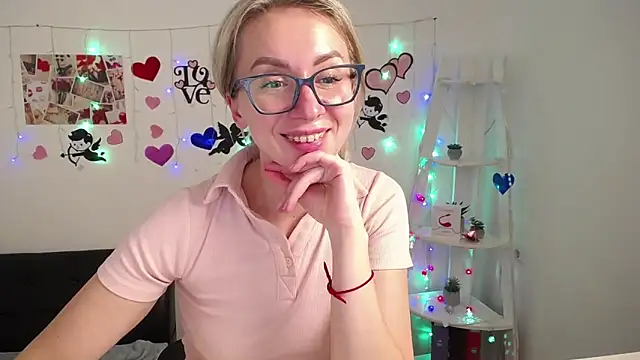 Snapshot of VasilisaSii chatting on January 25, 2025, 12:37 pm VasilisaSii online show from January 25, 2025, 12:37 pm