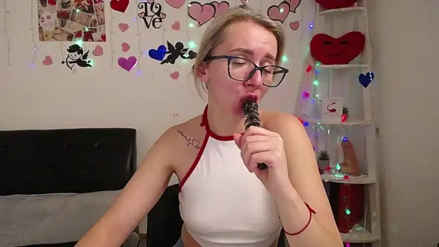 Snapshot of VasilisaSii chatting on February 7, 2025, 11:01 am VasilisaSii online show from February 7, 2025, 11:01 am