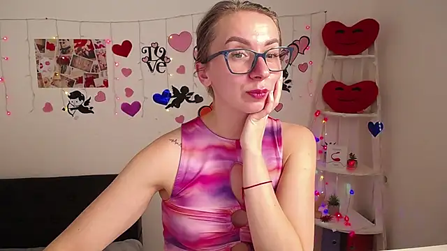 Snapshot of VasilisaSii chatting on February 15, 2025, 4:01 pm VasilisaSii online show from February 15, 2025, 4:01 pm