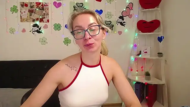 Snapshot of VasilisaSii chatting on March 17, 2025, 9:12 am VasilisaSii online show from March 17, 2025, 9:12 am